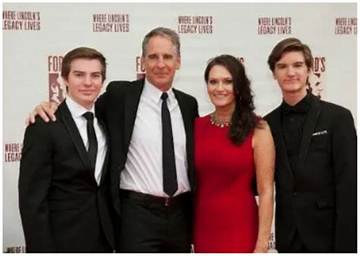 Scott Bakula Children: Meet Chelsy Bakula, Owen Bakula, Wil Bakula, and Cody Bakula